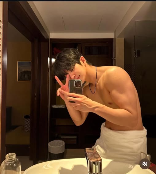 NGƯỜI YÊU QUA MẠNG CỦA TÔI LÀ ẢNH ĐẾ