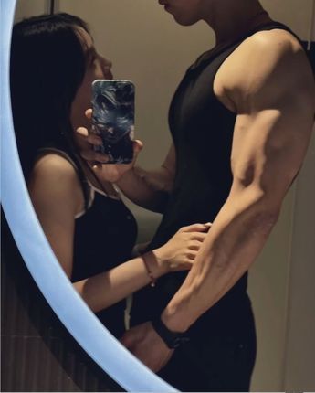 BẠN CÙNG BÀN CỦA TÔI