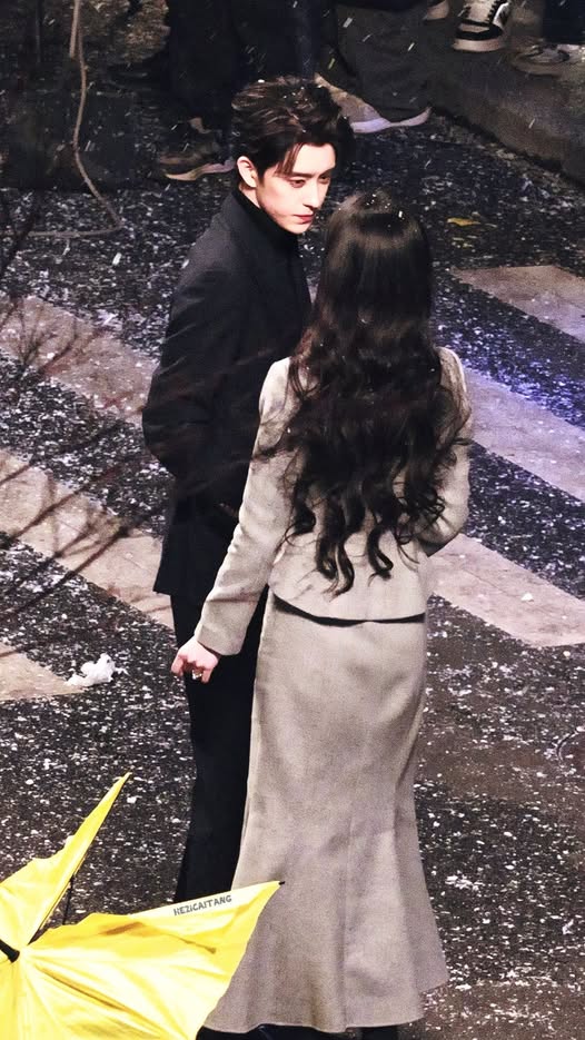 Người Yêu Qua Mạng Là Chú Nhỏ Của Nam Chính